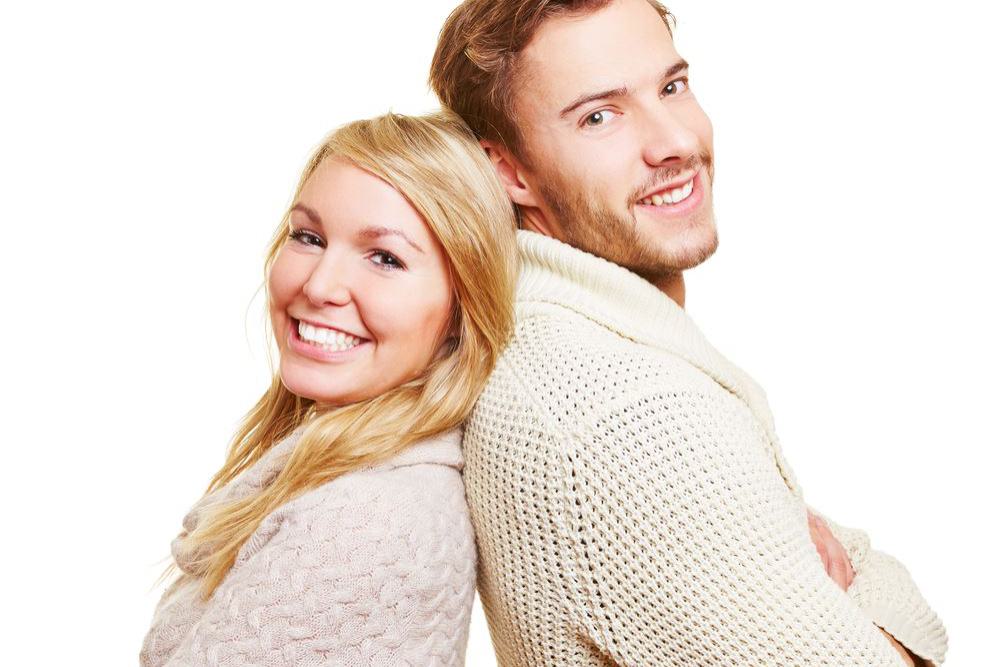 Paar im Mediationsgespräch zur Konfliktlösung